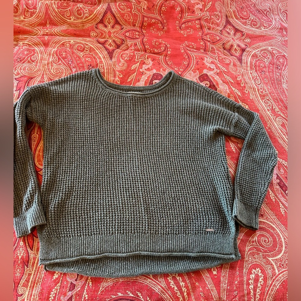 Women’s hollister green sweater size small